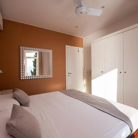 Villa Maison Selva - Vinessa Beachfront Retreat *