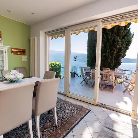 Villa Maison Selva - Vinessa Beachfront Retreat